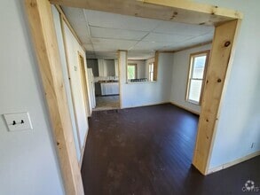 Building Photo - 111 E Lynde St