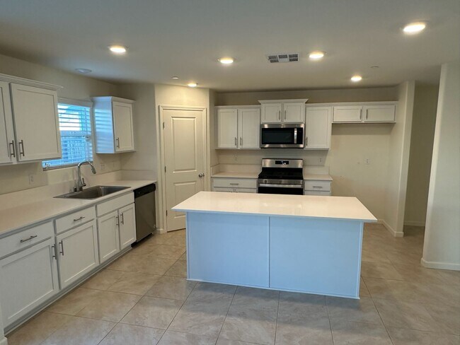 Foto del edificio - 3317 N Clay St