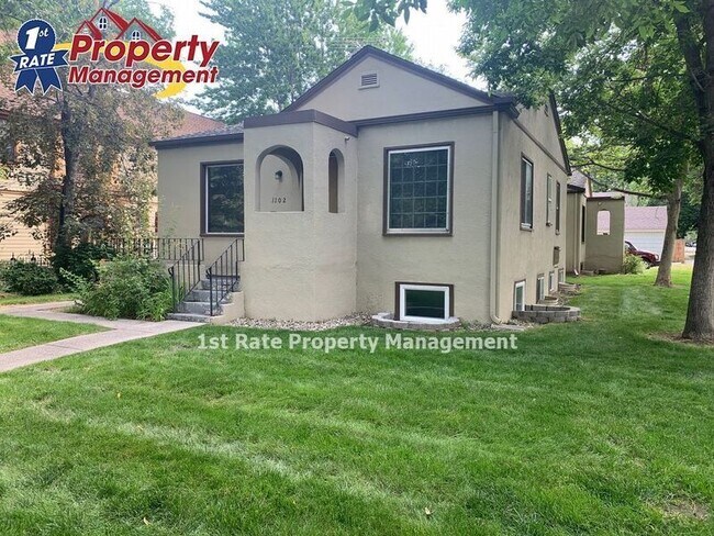 Building Photo - 1102 N 7th St