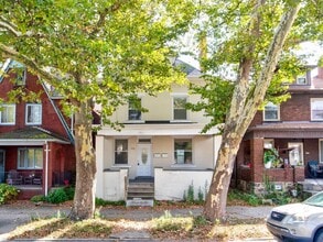 Building Photo - 2106 7th Ave