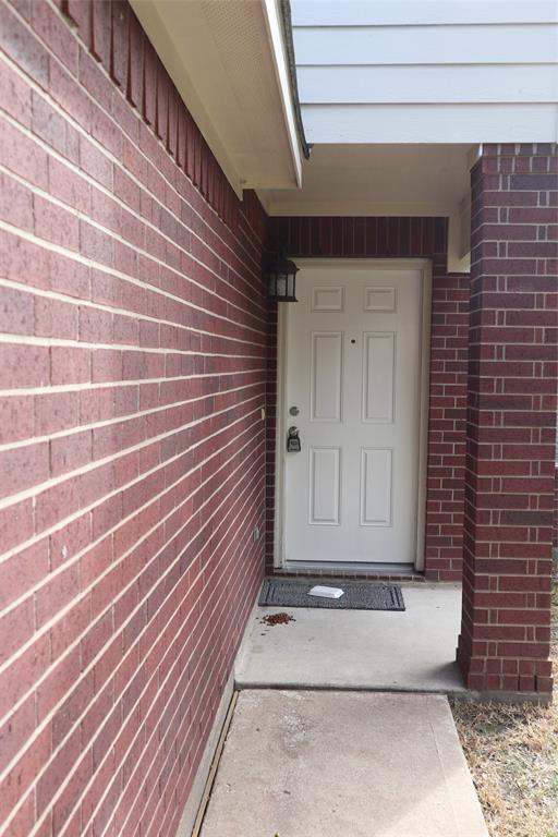 Building Photo - 18911 Brownstone Mills Dr