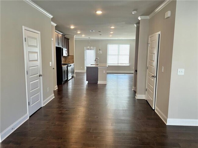 Building Photo - 5805 Suwanee Creek Trail