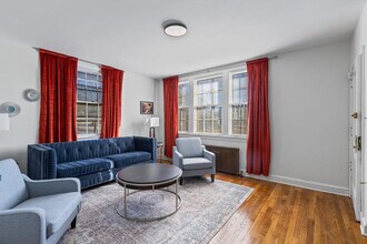 Building Photo - 4000 Vine St