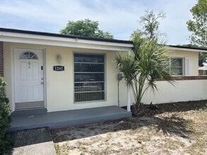Building Photo - 1241 Pilgrim Rd