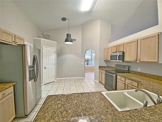 Foto del edificio - 16834 Rockwell Heights Ln