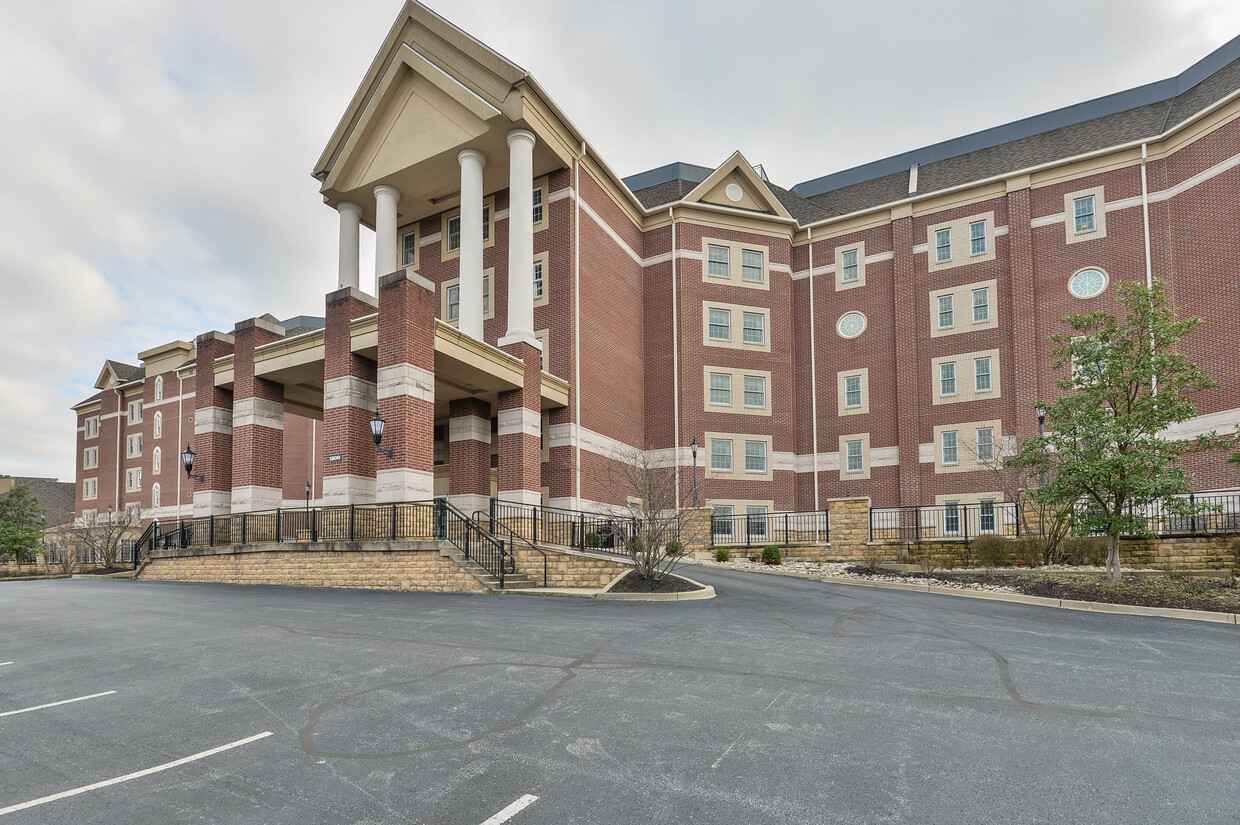 Primary Photo - 1300 Cardinal Dr