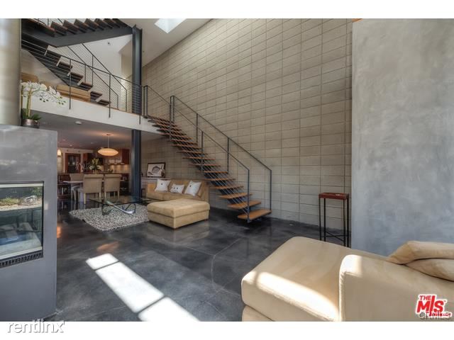 Foto del edificio - 548 Broadway St