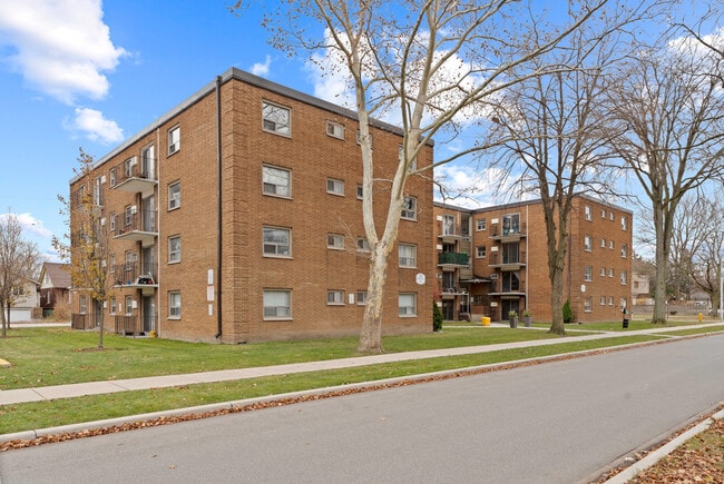 Photo du bâtiment - Randal Court Apartments