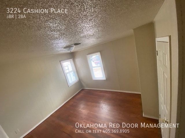 Foto del edificio - 3224 Cashion Pl