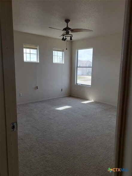 Foto del edificio - 3403 Bull Run Dr