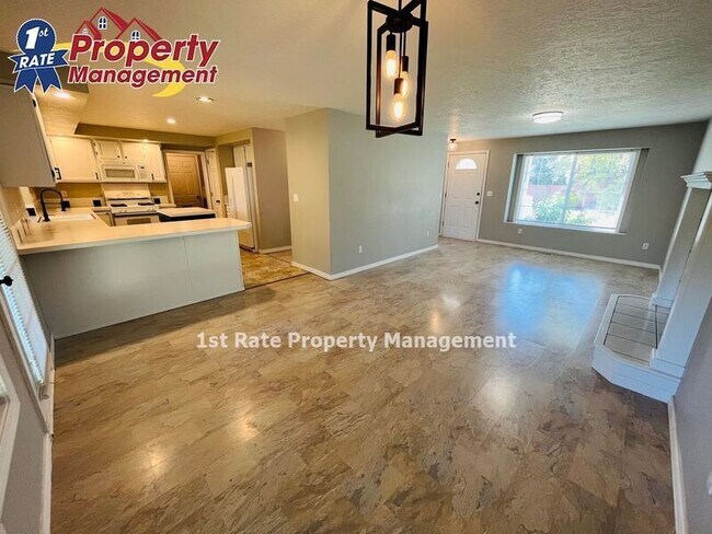 Foto del edificio - 6925 W Stratton St