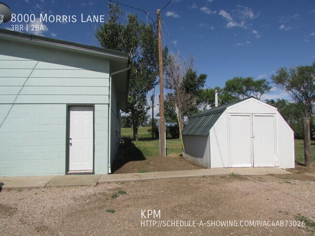 Building Photo - 3 BEDROOM | 2 BATH | NEAR THE AIRPORT