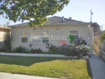 Primary Photo - 4548 N Lakewood Blvd