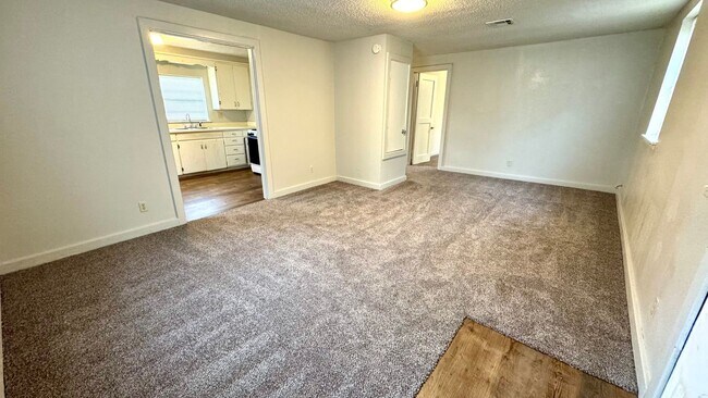Foto del edificio - Savanna- Adorable two bedroom, one bath home.