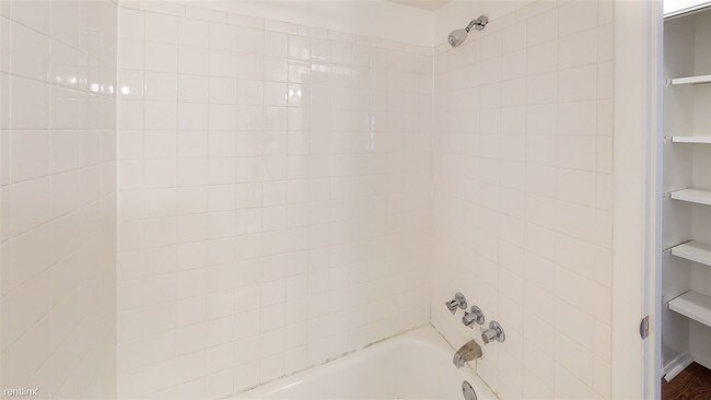 Building Photo - 2 br, 1.5 bath  - 1433 Leforge Rd Apt 201