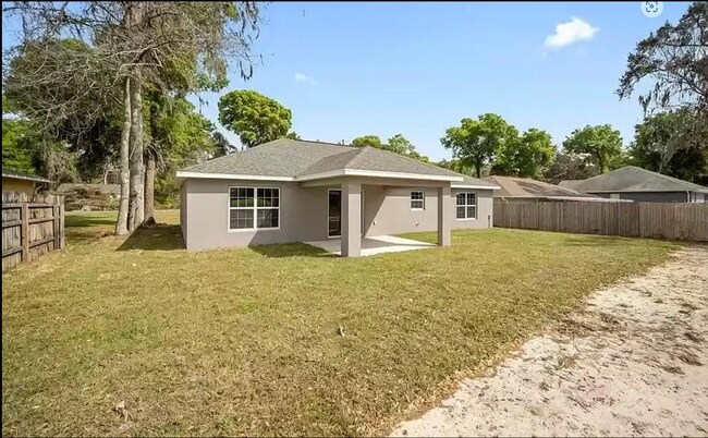 Foto del edificio - 2 Pecan Dr Ln