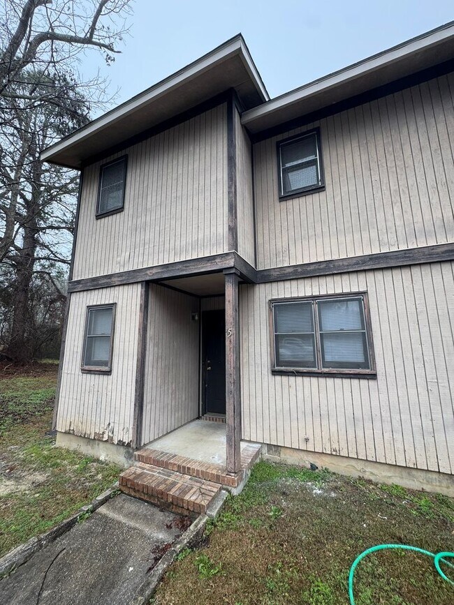 Foto del edificio - 201 Westbrooke Court #5 (Westbrooke Townhomes)