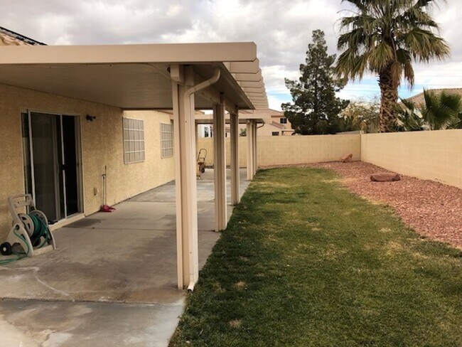 Foto del edificio - 8960 Tumbling Pebble Way