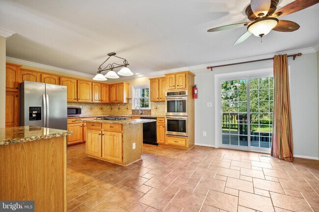 Building Photo - 13167 Ashnut Ln