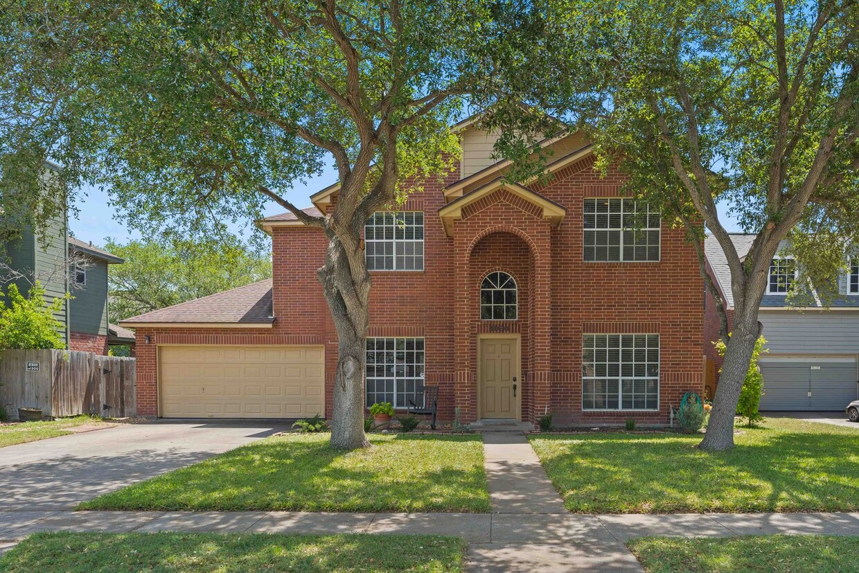 Primary Photo - Two story brick beauty near Oso Wetlands P...