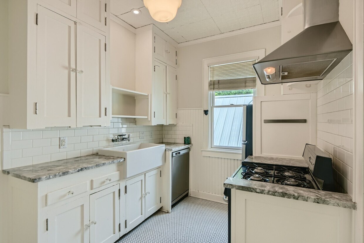 Foto del edificio - 612 Blanco St