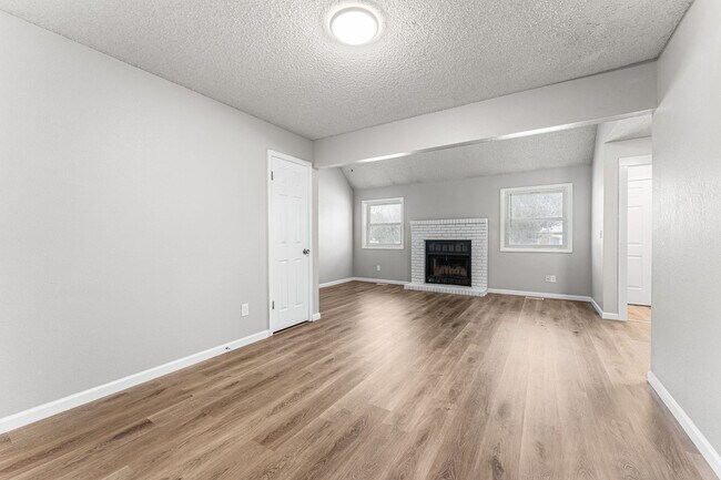 Foto del edificio - 4bedrooms + loft Briargate D20 house