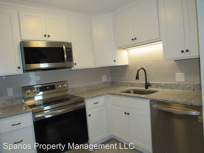 Building Photo - 2 br, 1 bath House - 2 Bristol Ct #212
