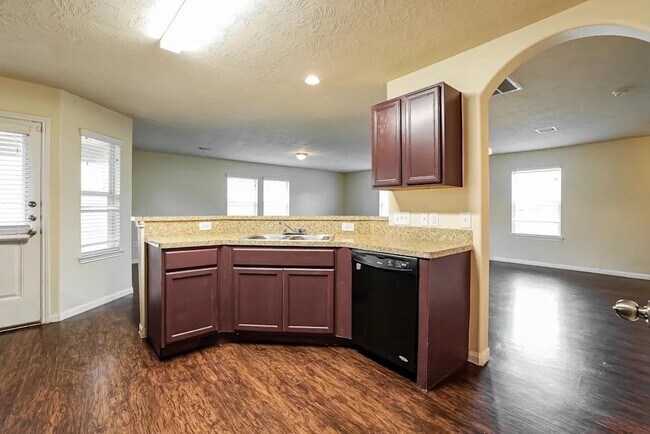 Building Photo - 3716 Chimney Ridge Dr