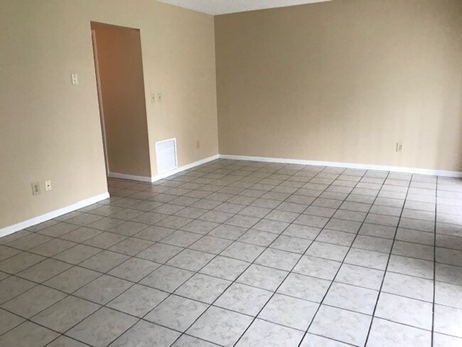 Building Photo - 5408 Mariner Blvd