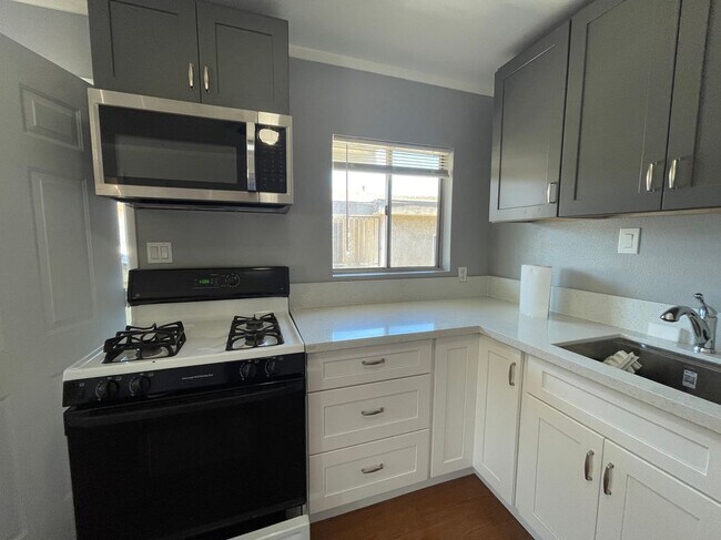 Foto del edificio - 148 W Hall Ave