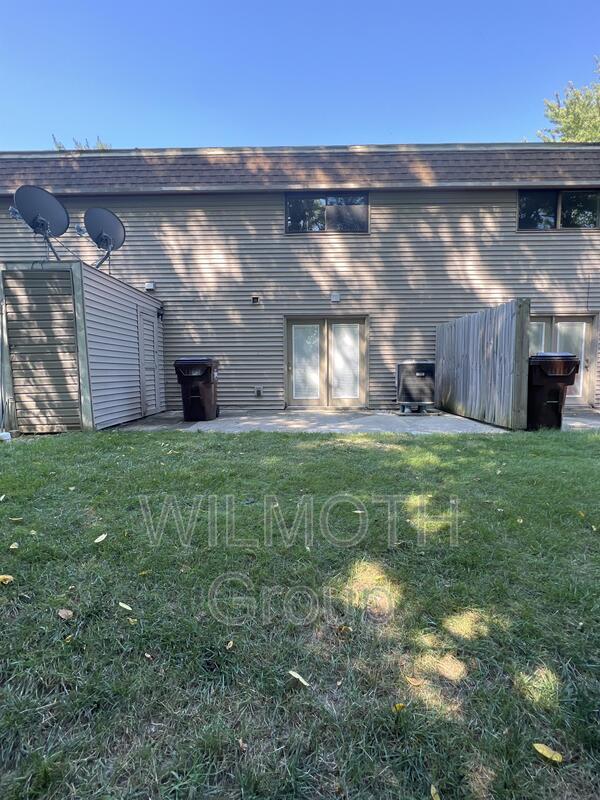 Building Photo - 3119 Wedgewood Ct
