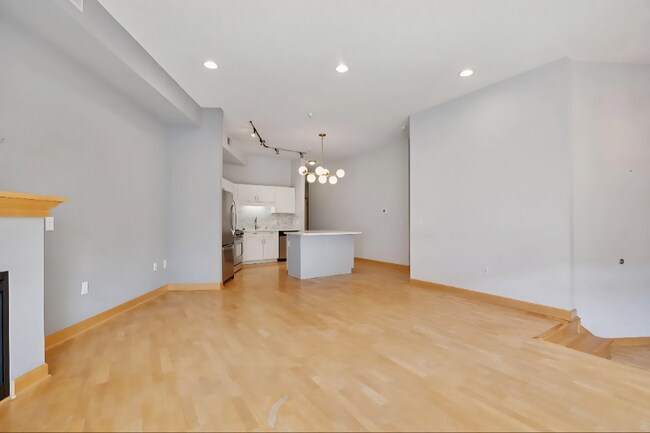 Foto del edificio - 308 E 18th St