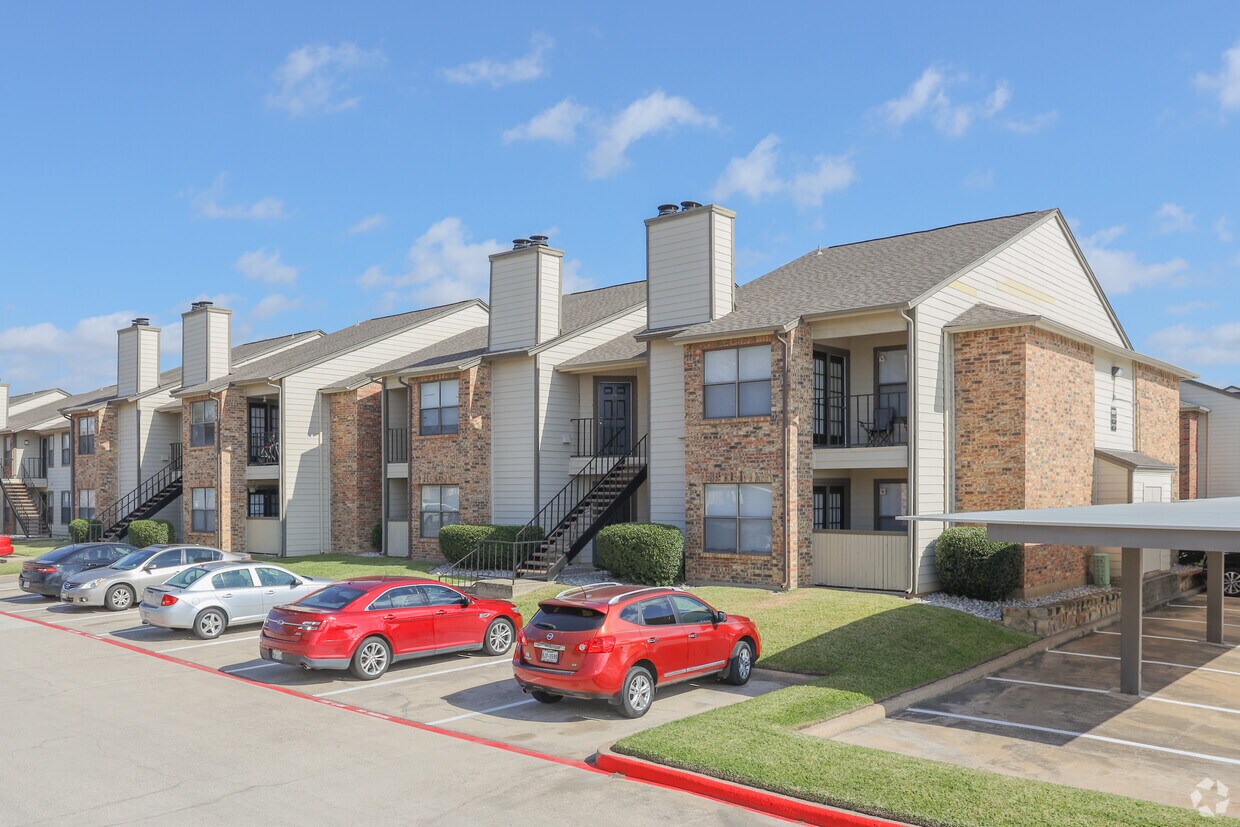 Woodmeade Apartments Irving, TX