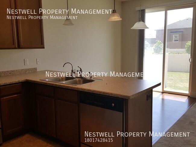 Building Photo - Great 3-bed Townhome in Lehi