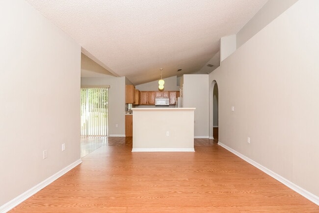 Building Photo - 4088 Everett Ave