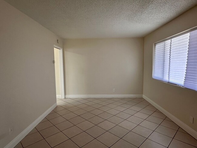 Building Photo - 6543 Hannon St
