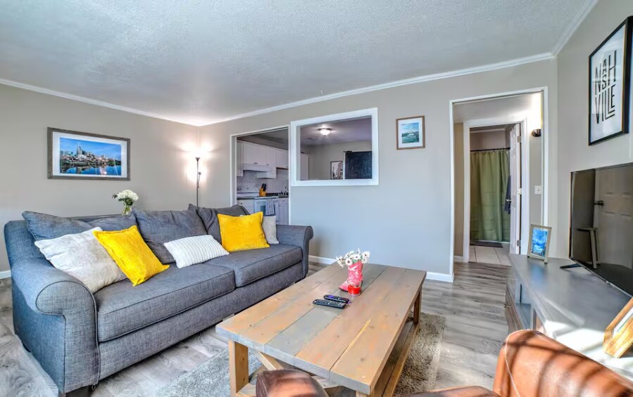 Foto principal - 2417 Glenrose Ave