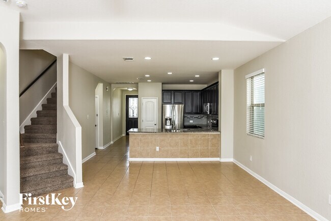 Building Photo - 11337 Charismatic