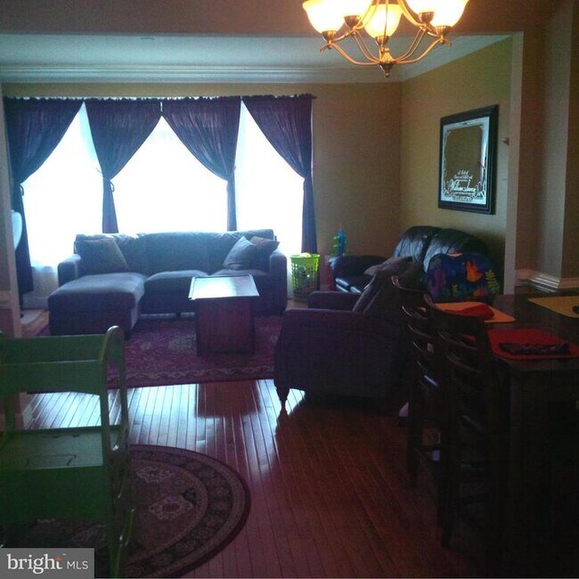 Foto del edificio - 3314 S Kemper Rd