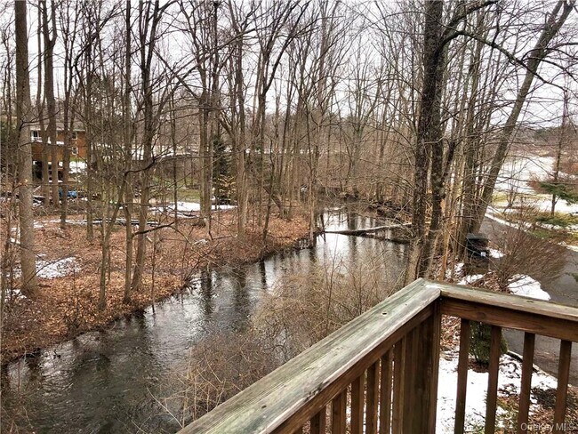 Building Photo - 189 Fair St