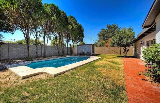 Foto del edificio - Spectacular North/Central 4Bed/2Ba Home!!