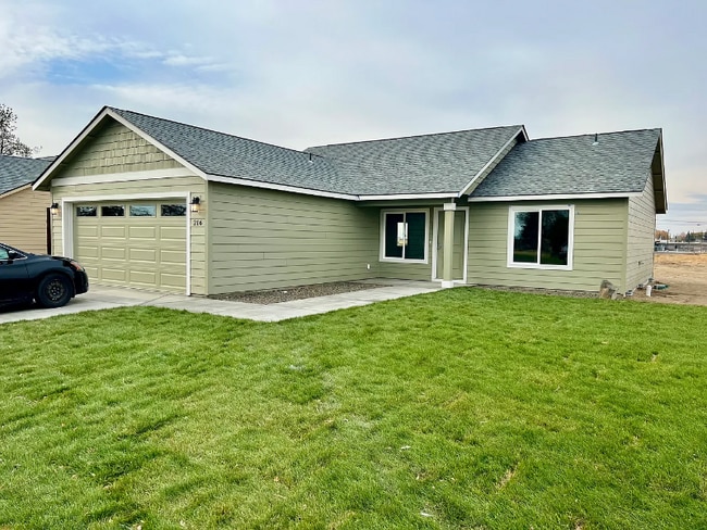 Building Photo - 216 E Montmorency Blvd