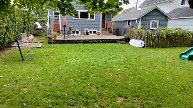 Building Photo - Charming Single Family Home in Portsmouth!
