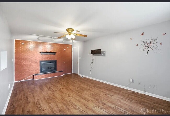 Foto del edificio - 4360 Wallington Dr