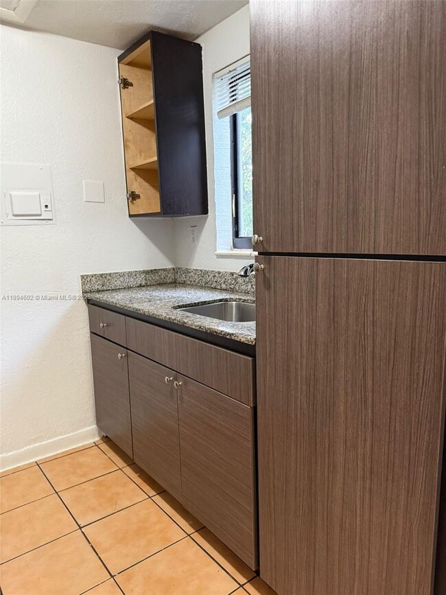 Building Photo - 180 NE 71st St