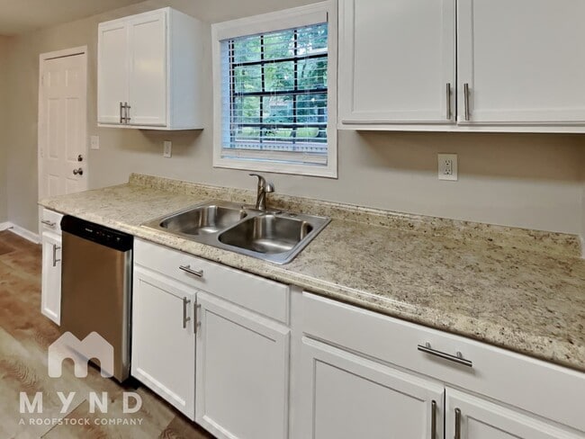 Foto del edificio - 3421 Rocky Pine Ct