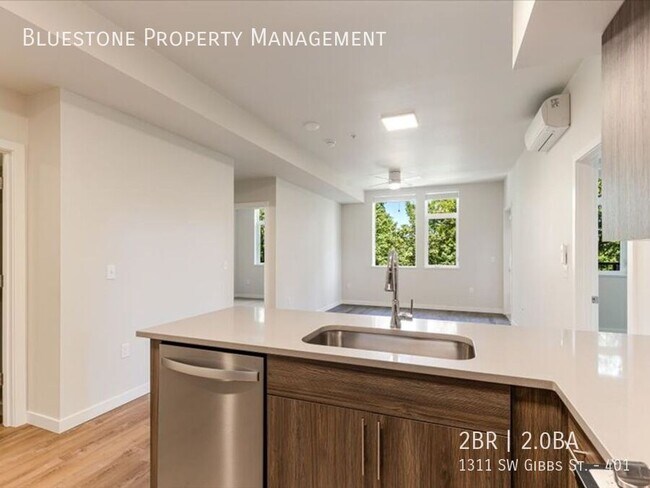 Foto del edificio - 1311 SW Gibbs St