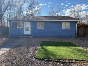 Building Photo - 2226 Frontier Dr