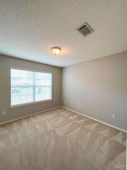 Building Photo - 10539 Wilderness Ln