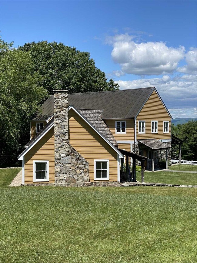Building Photo - 197 Pats Rd Ext